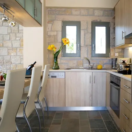 Villa Saffron