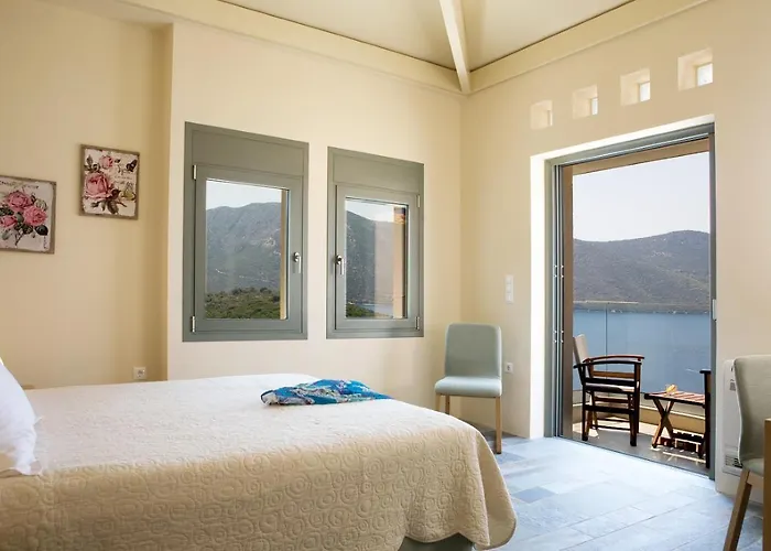 Villa Saffron Lefkada City